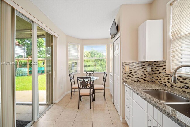 Building Photo - 12543 SW 119th Pl