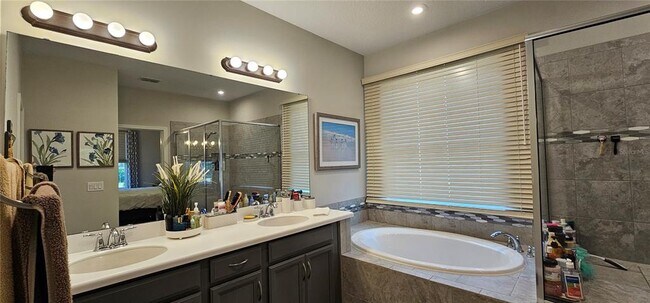 Building Photo - 3843 Carrick Bend Dr