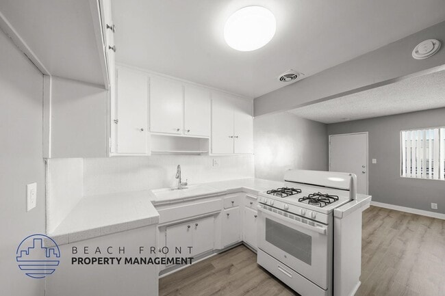 Floorplan - 2816 W. 182nd Street