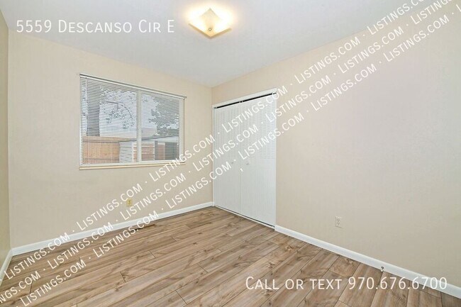 Building Photo - 5559 Descanso Cir E