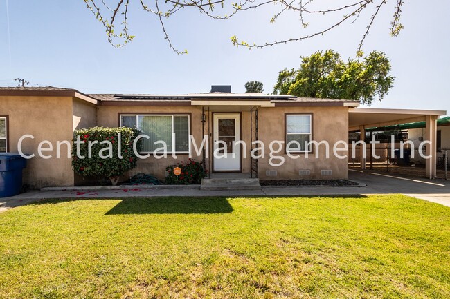 Building Photo - 3 Bedroom/1 Bath Home with Solar - $1895 per month!