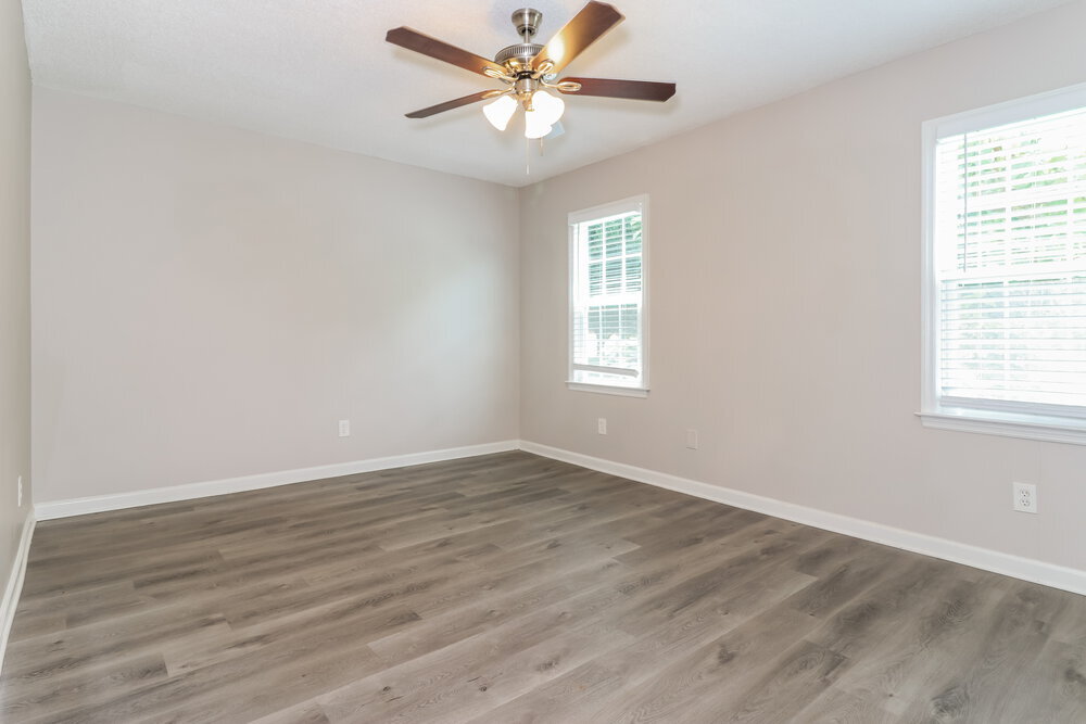 Building Photo - 739 Glenspring Dr