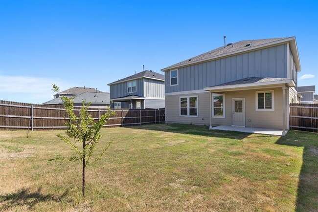 Building Photo - 905 Duskywing Wy