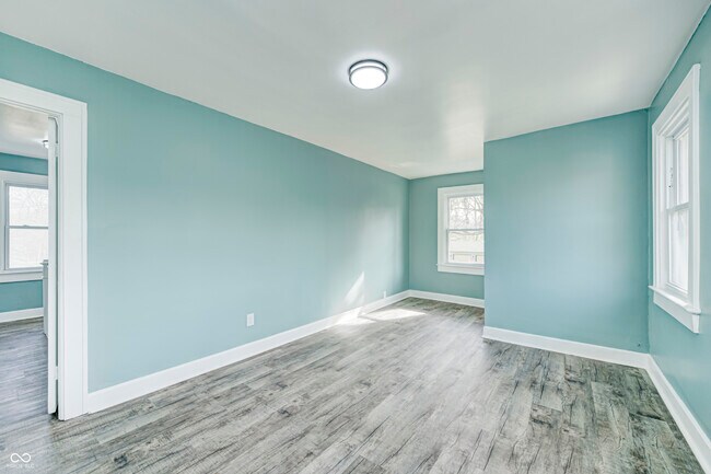 Building Photo - 420 N Irvington Ave
