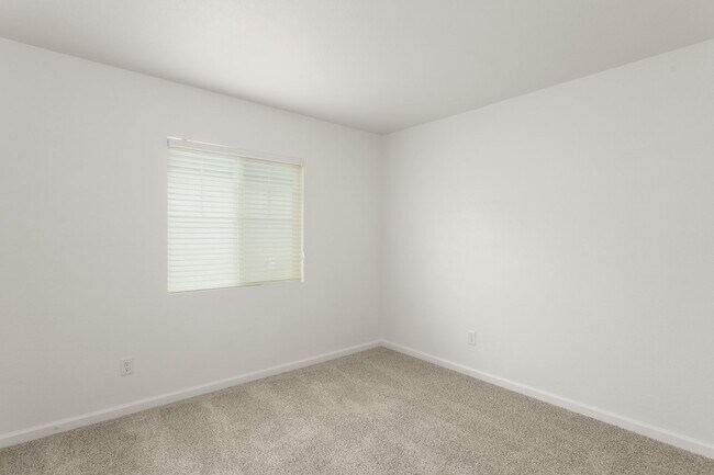 Building Photo - Gorgeous Home, One You Don't Want to Miss!