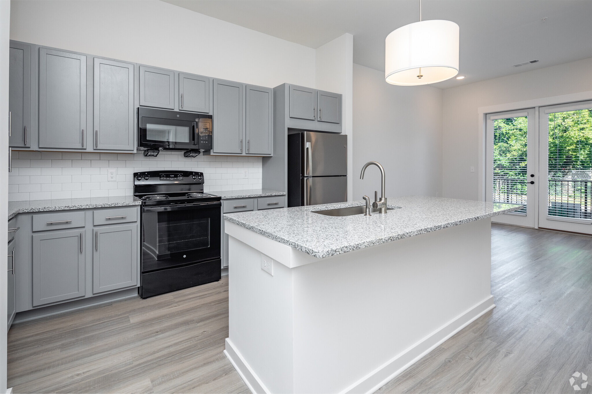 1BR, 1BA - A2 - 652SF - Kitchen - Hillside Flats