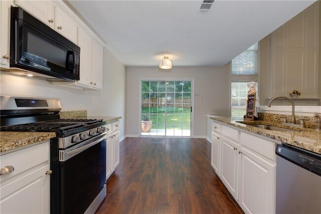 Building Photo - 306 Burdock Trce