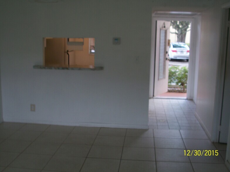 Primary Photo - 5061 W Oakland Park Blvd