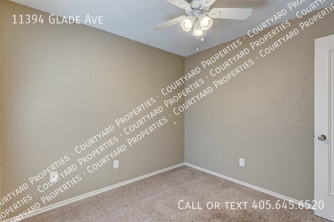 Building Photo - 11394 Glade Ave