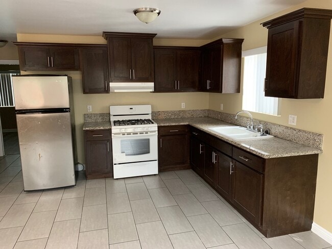 Building Photo - 2510 Houston St