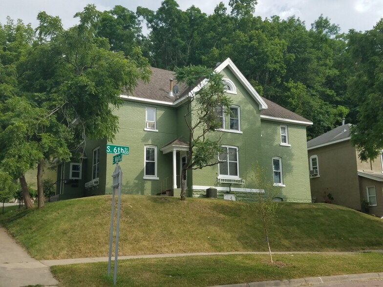 House - 605 E Main St
