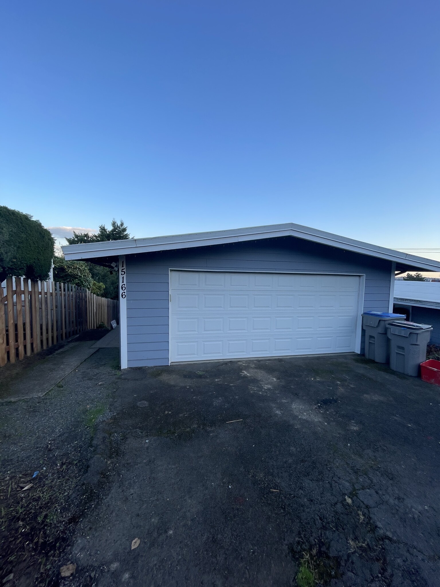 Building Photo - 15166 SW 119th Ave