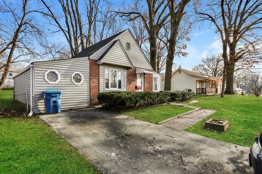 Building Photo - 3584 Gordon Ave