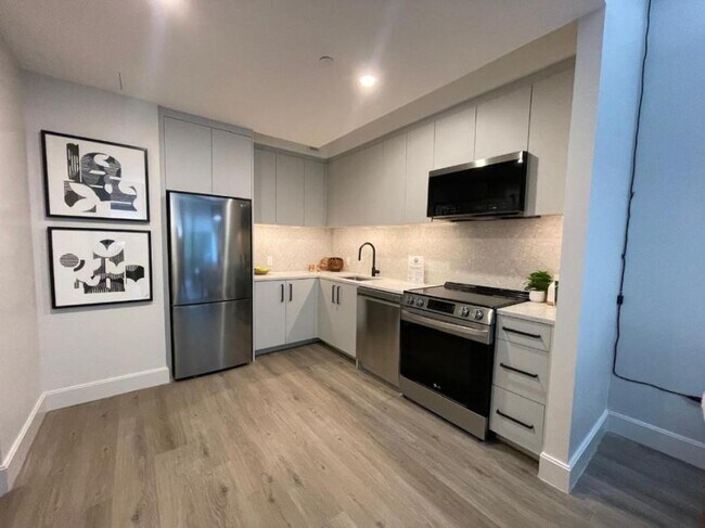 Building Photo - 1 bedroom in Brooklyn NY 11222