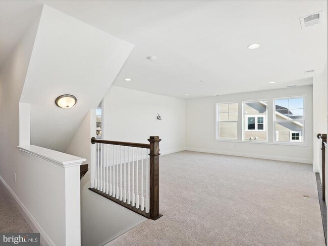 Building Photo - 25041 Tanager Ln