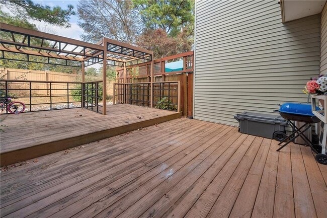 Building Photo - 3539 Mt Vernon Cir