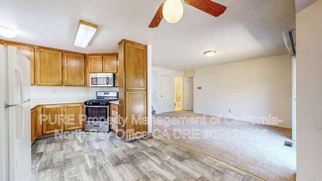 Building Photo - 7474 Mercedes Way