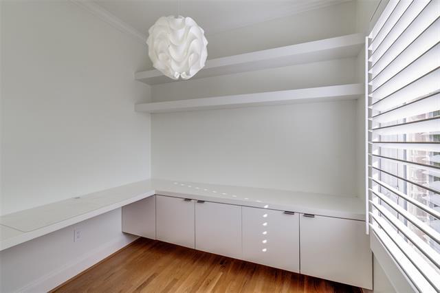 Building Photo - 3179 Armstrong Ave