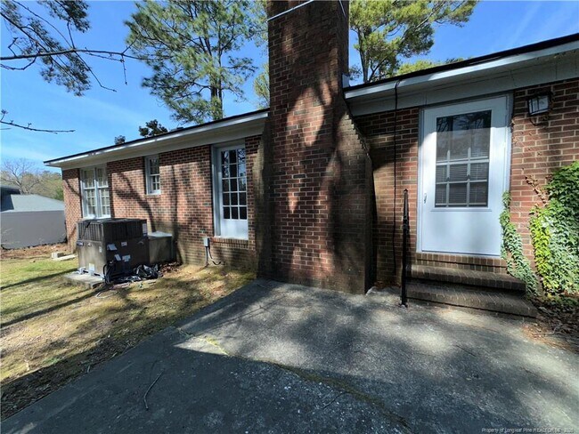 Building Photo - 6309 Easthampton Ct