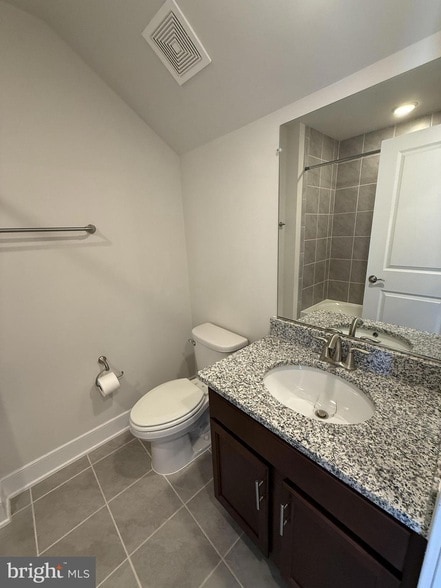 Building Photo - 115 Dickenson Dr