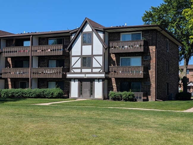 Building Photo - 1003 Centurion Ln