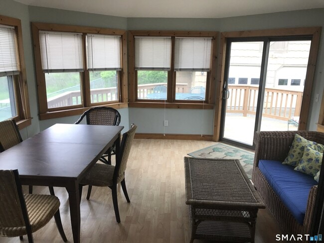 Building Photo - 892 Reef Rd