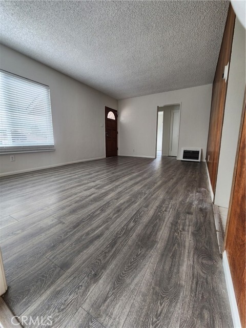 Building Photo - 2838 May Ave