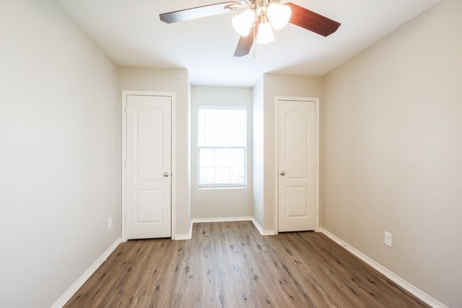 Building Photo - 9614 Brandon Rock Lane