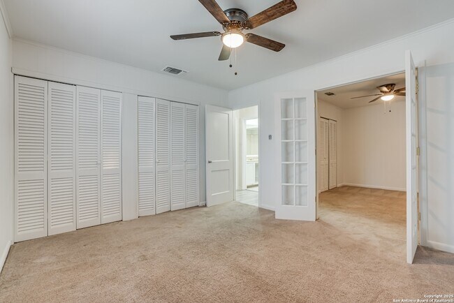 Building Photo - 811 Cottonwood Ave