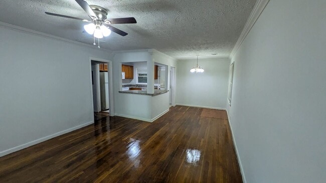 Building Photo - 2068 E Lilac Ln