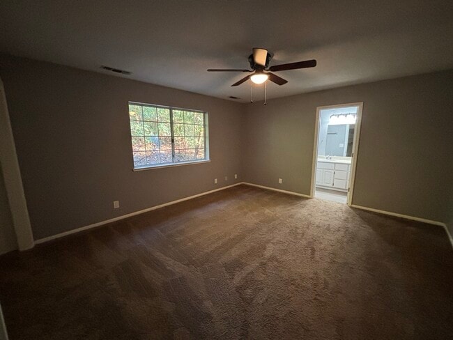 Building Photo - 3181 Hanson Hollow Rd