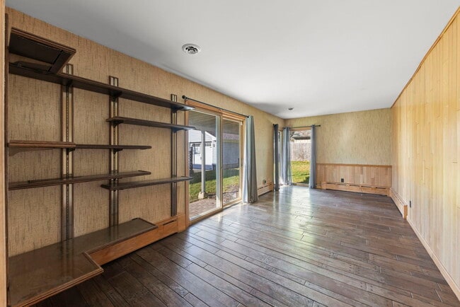 Building Photo - 175 S Harrison Ave