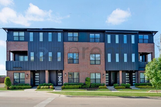 Building Photo - 1733 W Cantey St