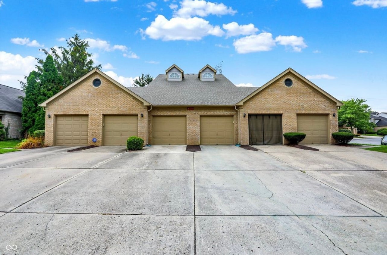 Building Photo - 3701 Magenta Ln