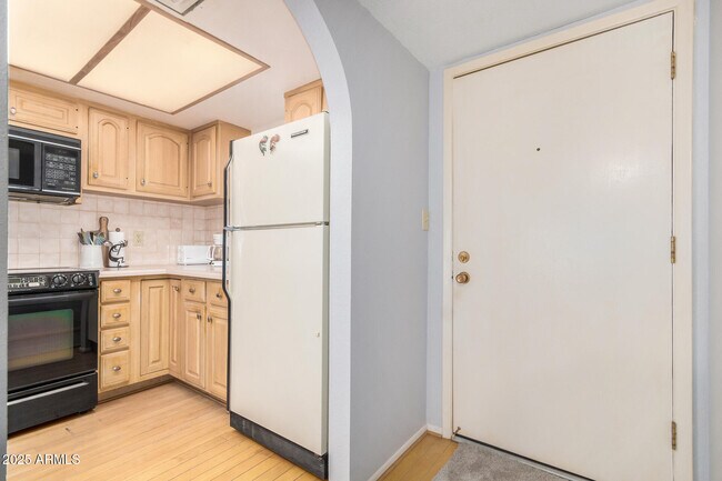 Building Photo - 13607 N Hamilton Dr