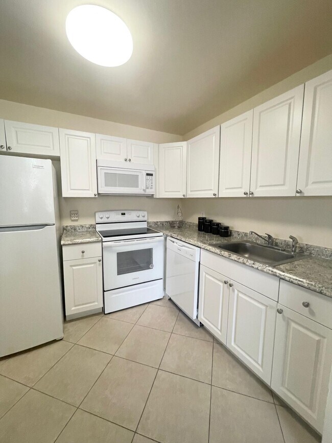 Building Photo - 314 Saxony Ln