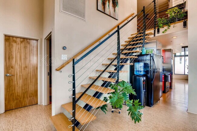 Building Photo - 3100 Huron St