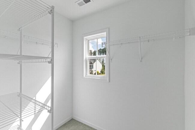 Building Photo - 115 Greenhouse St