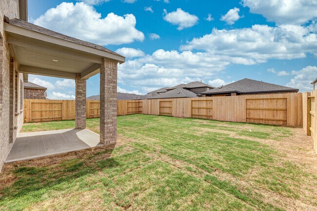 Building Photo - 9723 Rialto Hts Dr