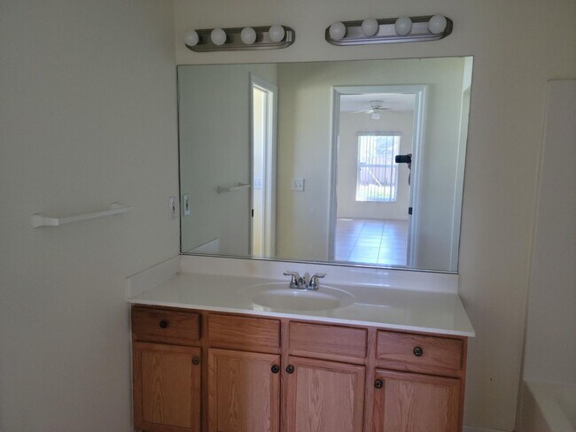 Building Photo - Experience the perfect blend of comfort and style in this charming 3-bedroom, 2-bathroom corner l...