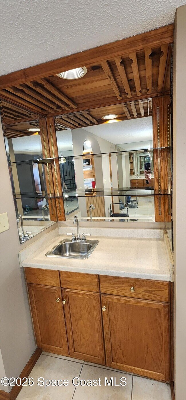 Building Photo - 2109 Hidden Grove Ln