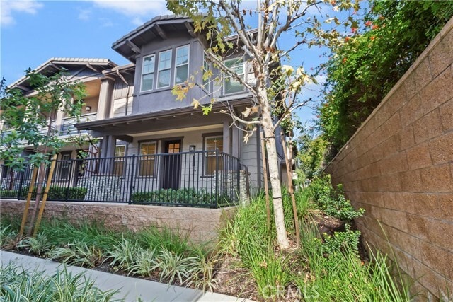 Building Photo - 568 Granite St