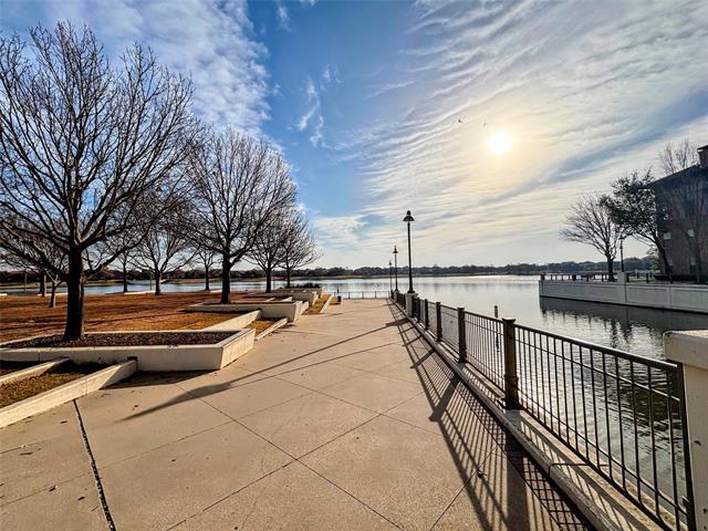 Building Photo - 834 San Clemente