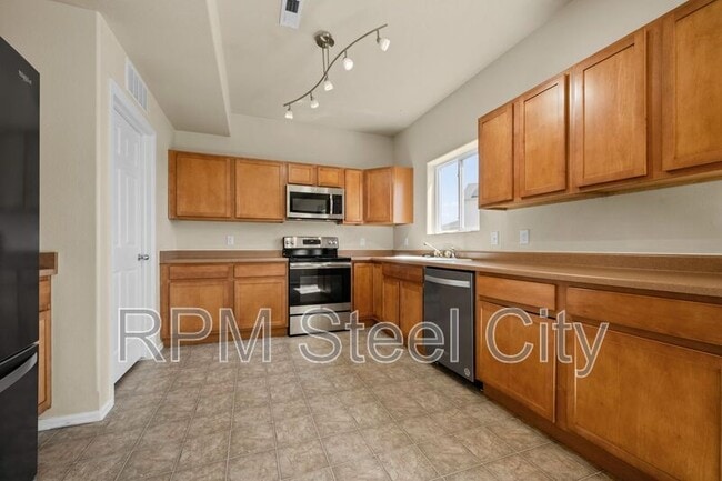 Building Photo - 5104 Tabor Lane