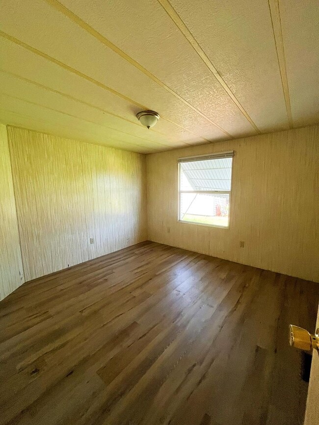 Building Photo - Delightful 2 Bedroom, 2 Bathroom Mobile Ho...
