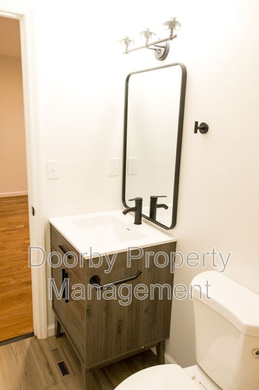 Building Photo - 349 Blackfox Rd SW