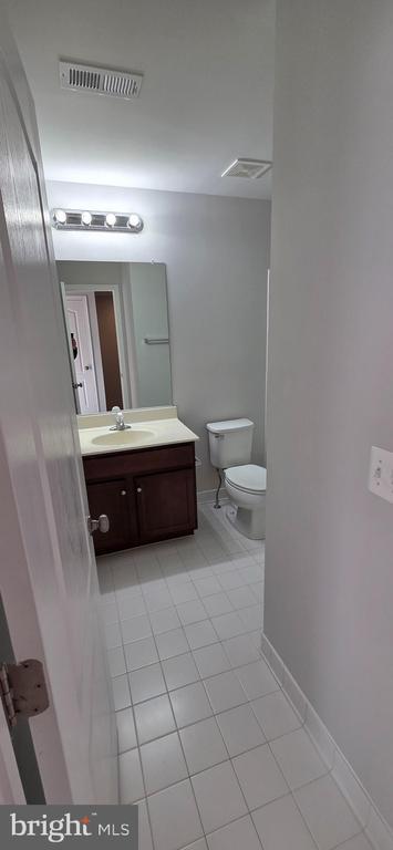 Building Photo - 41836 Diabase Square