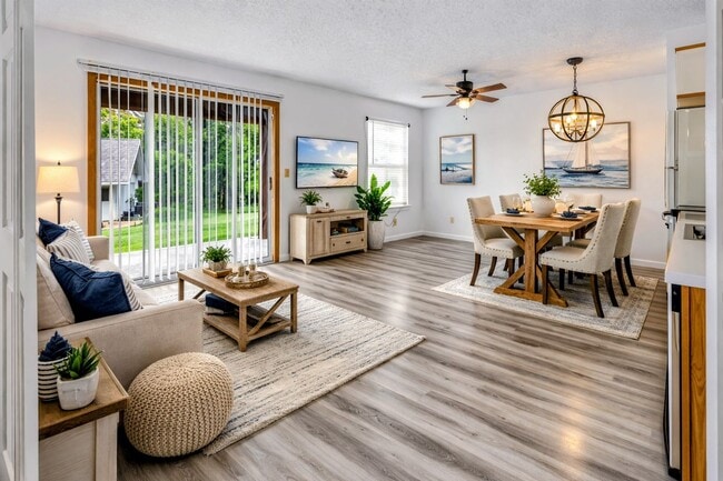 Building Photo - Charming Corner Condo in Fall Creek