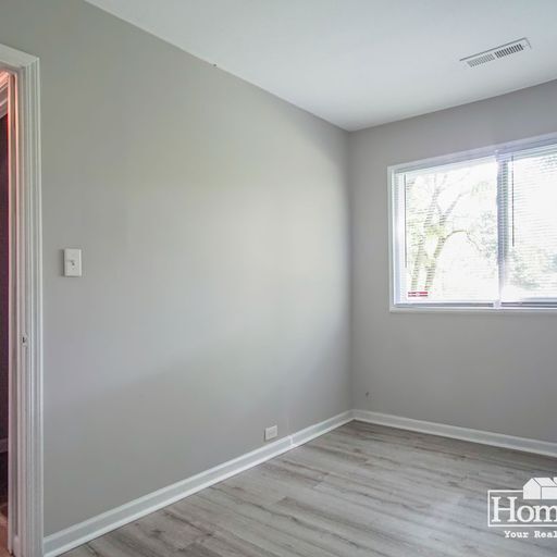 Building Photo - Comfort. Convenience. A place to call home.