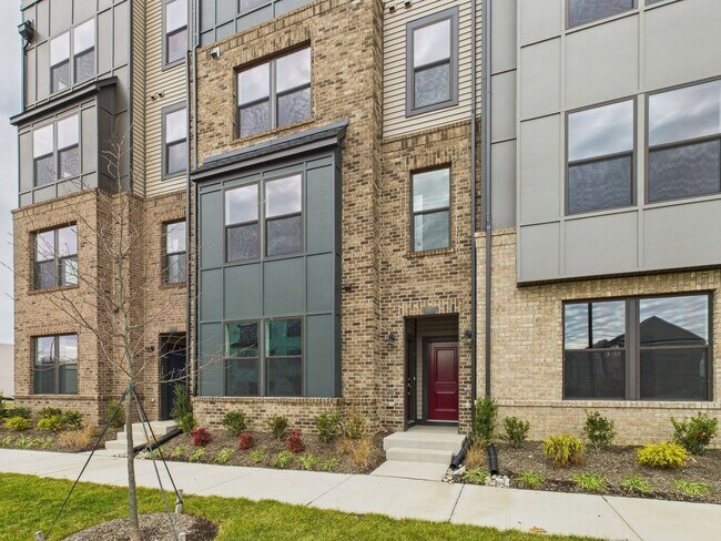 Primary Photo - 5320 Wyndham Forest Dr